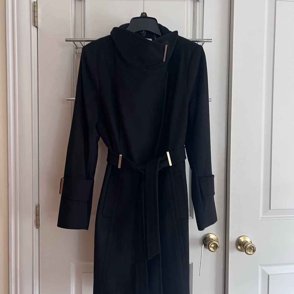 Black wool blend Tahari coat